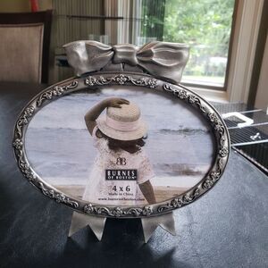 Burned of Boston Oval Metal Picture Frame